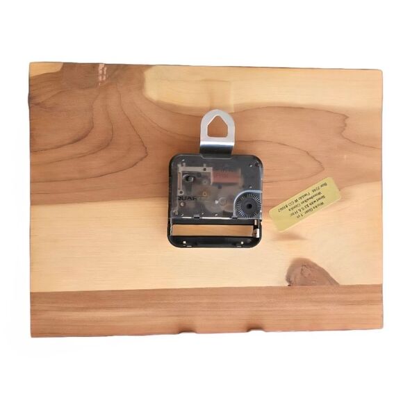 Green Bay Packers Wooden Wall Clock Handmade Green and Gold Laquered - Read - Picture 4 of 6